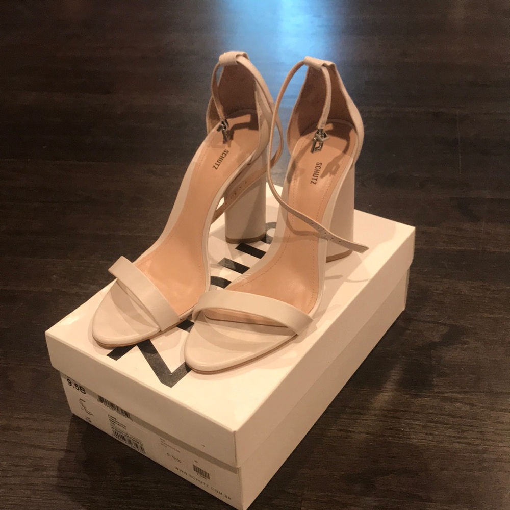 Schutz Jeannine in Pearl Size 9.5